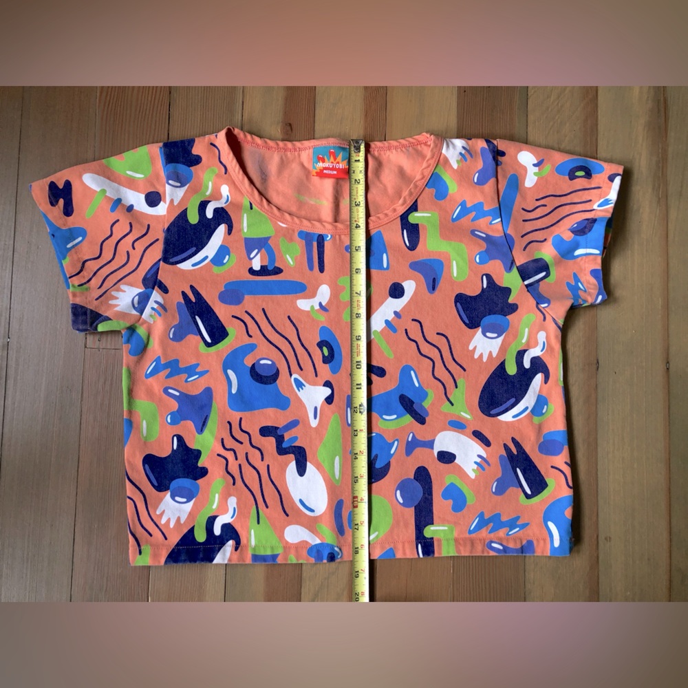 Mokuyobi boxy cropped tee shirt in orange and pop of color